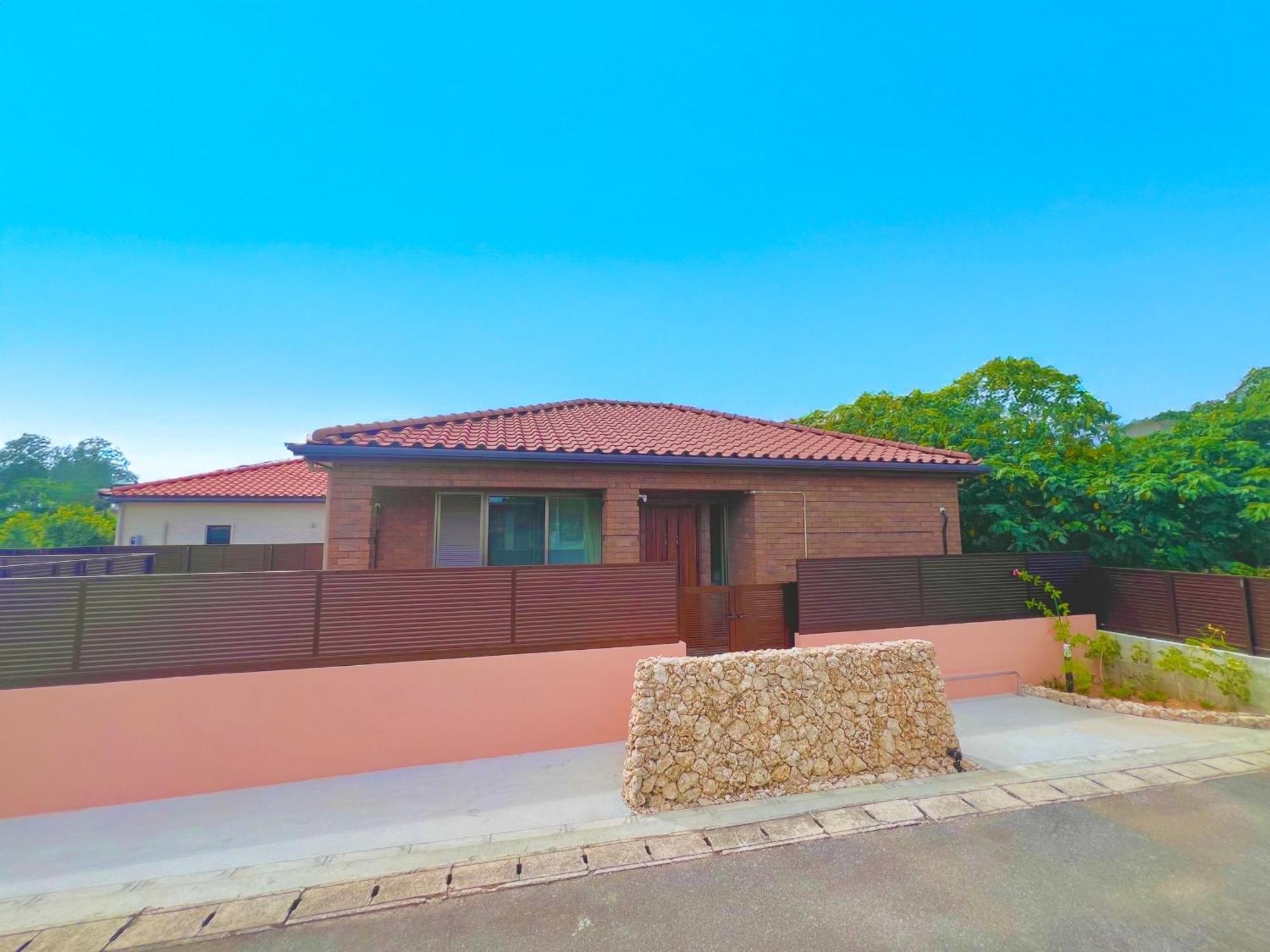 星降る夜と天然木の香りに包まれる新築癒しの隠れ家ishigaki Villa En えん Exterior photo